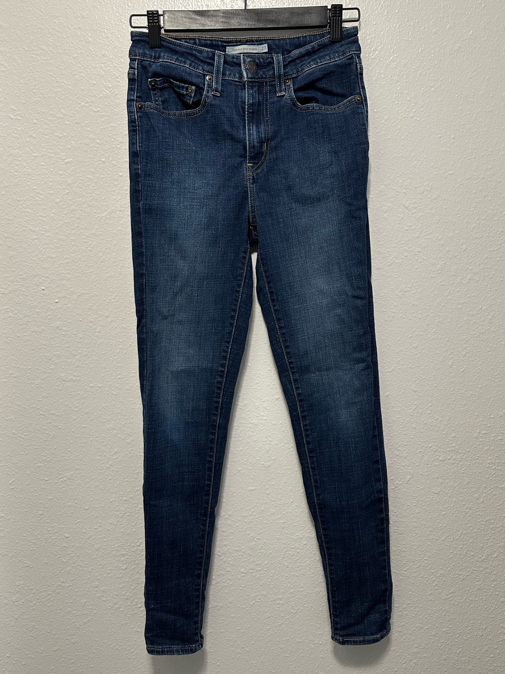 Levi's Women's Dark Blue Skinny Jeans